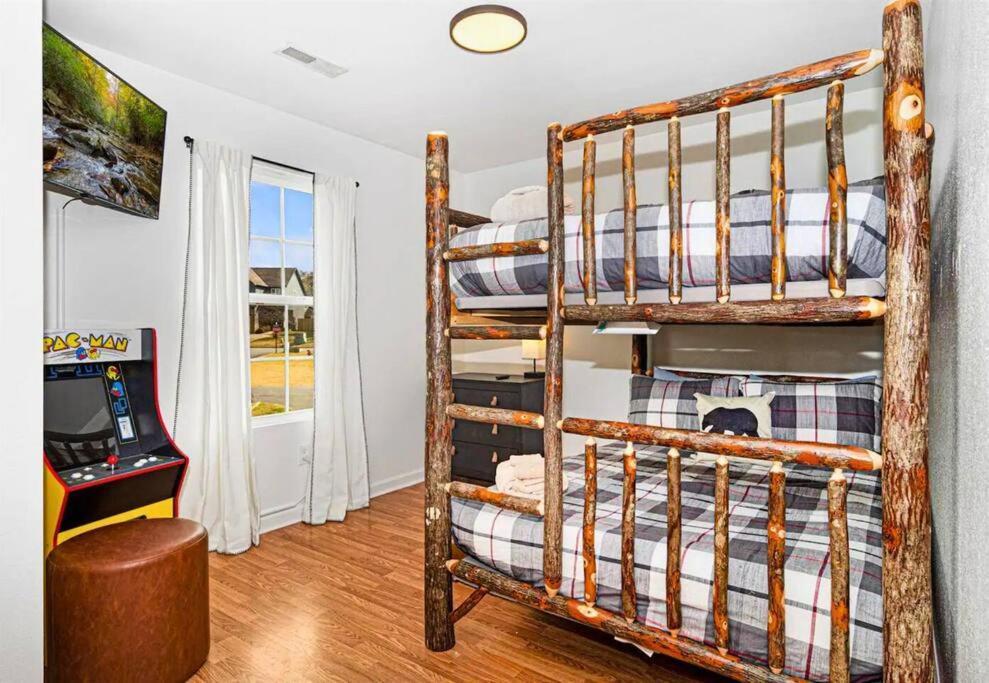 Willow Trace: Family Retreat, Hot Tub, Gaming! Pigeon Forge Εξωτερικό φωτογραφία