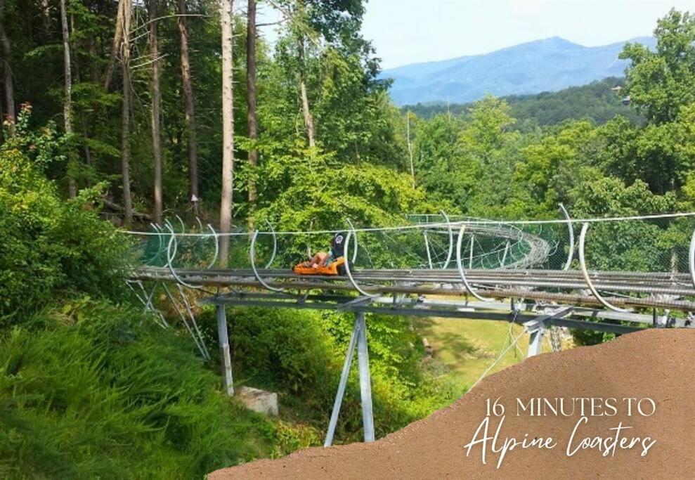 Willow Trace: Family Retreat, Hot Tub, Gaming! Pigeon Forge Εξωτερικό φωτογραφία